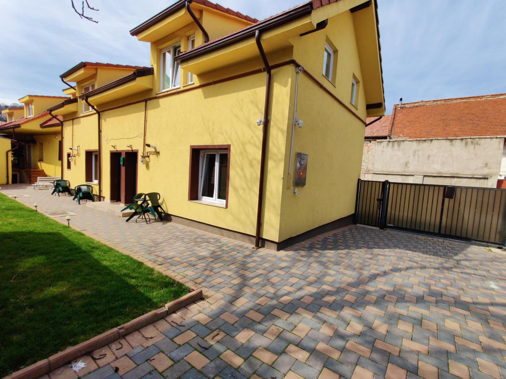 Apartamente De Inchiriat Lucky House Брашов Екстериор снимка